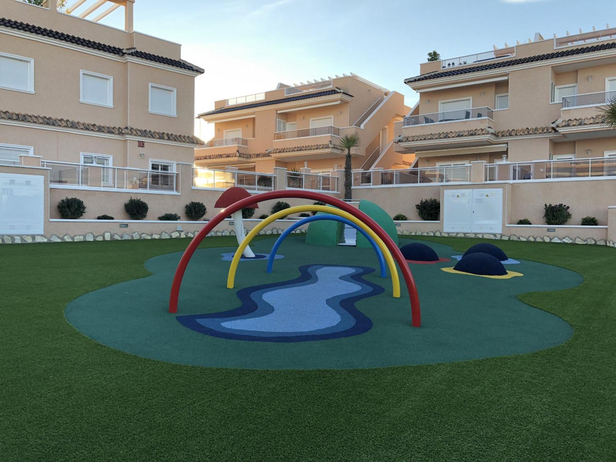 Apartments Punta Prima Indoor & Outdoor Pool トレビエハ エクステリア 写真