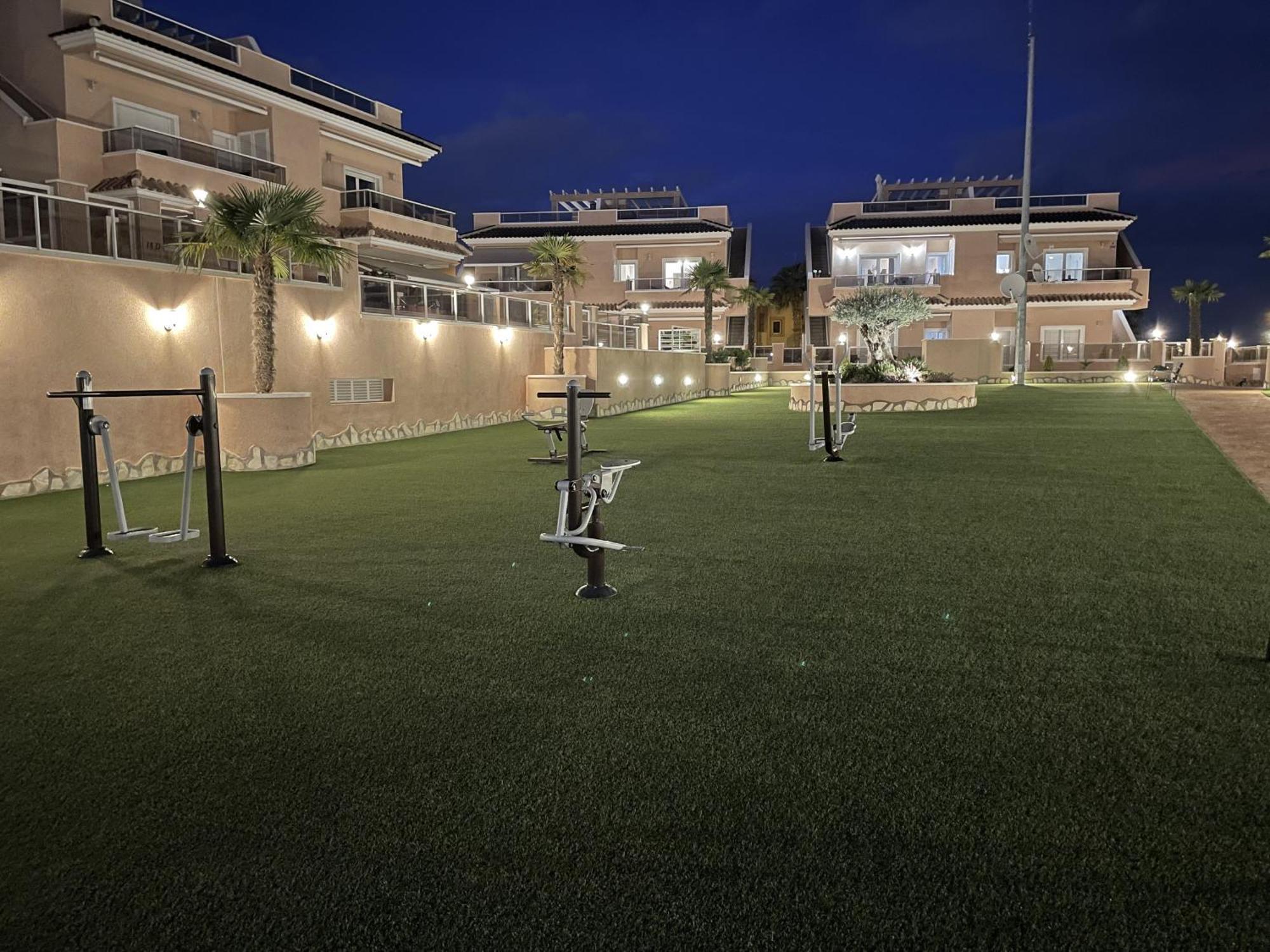Apartments Punta Prima Indoor & Outdoor Pool トレビエハ エクステリア 写真