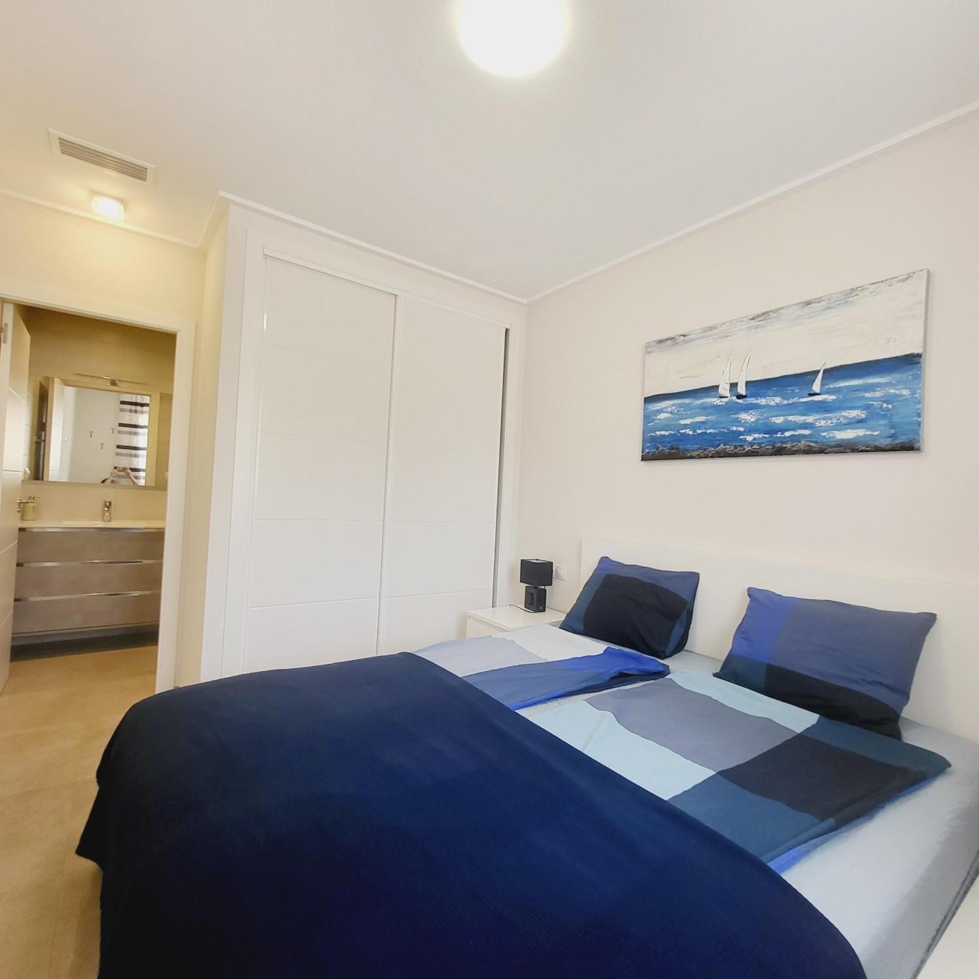 Apartments Punta Prima Indoor & Outdoor Pool トレビエハ エクステリア 写真
