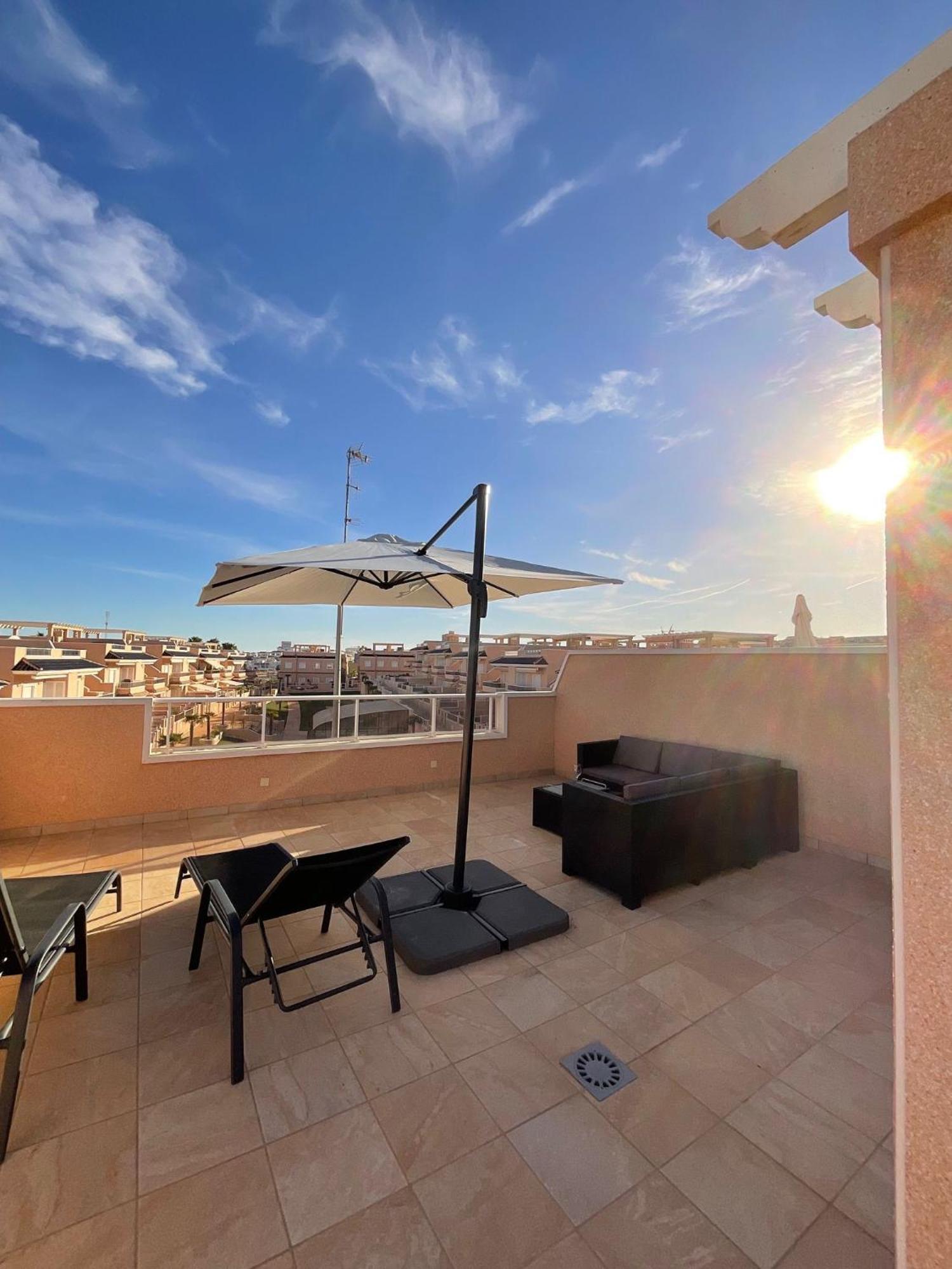 Apartments Punta Prima Indoor & Outdoor Pool トレビエハ エクステリア 写真